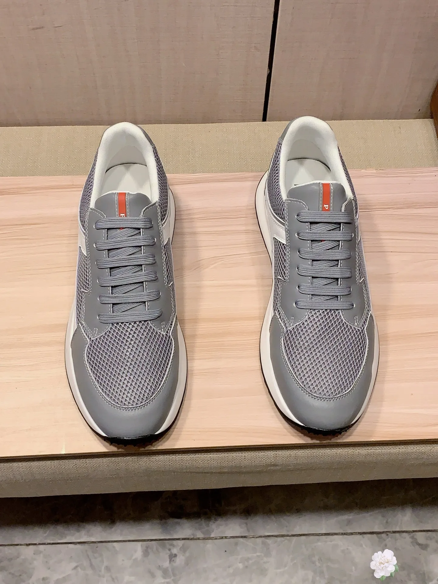 Men's shoes 💰460💰💰🎩🎩[Lightning][Lightning] "Prada PRADA*" latest hot style casual shoes, top brand [seduce] luxury~purchase, top~quality. [Strong] The upper is made of imported breathable cowhide with material ➕ breathable sheepskin feet (•) and fine workmanship. The original stylish and stylish soft rubber wear-resistant and non-slip outsole is light and comfortable on the feet. The real thing looks better when photographed in person. 0121: code: 38-44, 4️⃣ colors selected